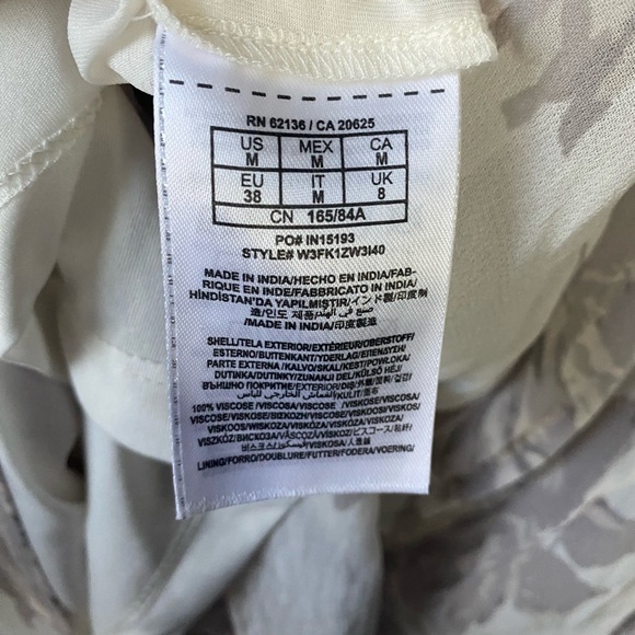 Guess- High/Low floral dress on grey and white. Size‎ medium - Picture 5 of 6